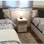 Lolena Calas De Prázdninový dům *
